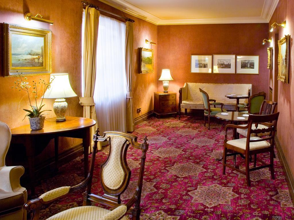 Kingsway Hotel. Клийторпс Екстериор снимка