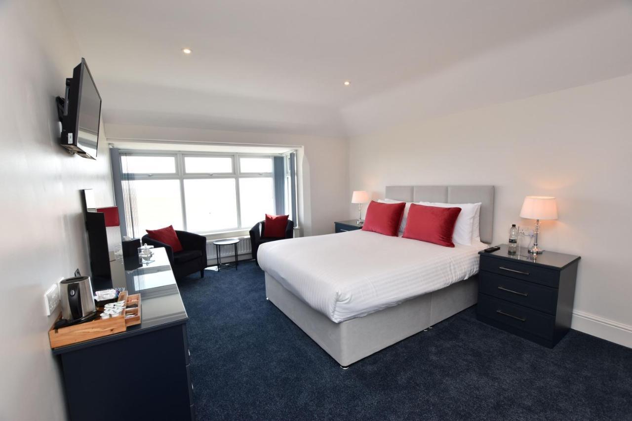 Kingsway Hotel. Клийторпс Екстериор снимка