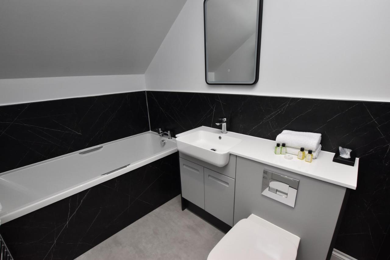 Kingsway Hotel. Клийторпс Екстериор снимка