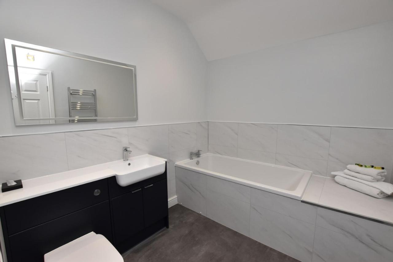 Kingsway Hotel. Клийторпс Екстериор снимка