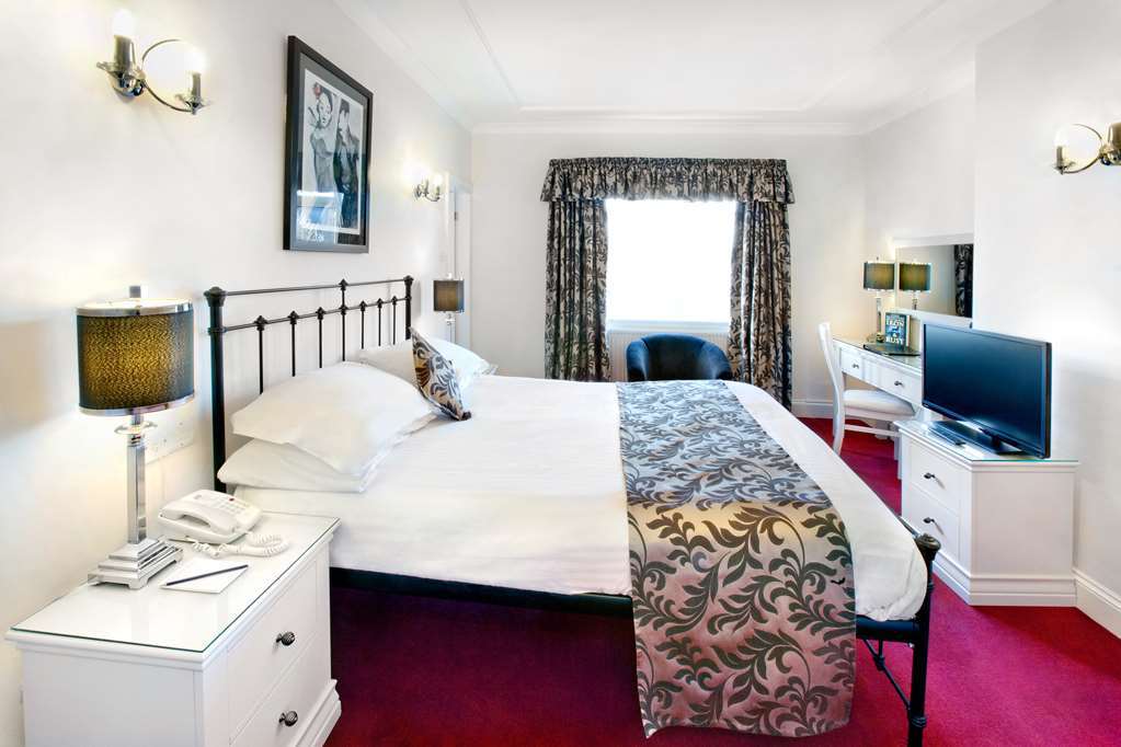Kingsway Hotel. Клийторпс Стая снимка